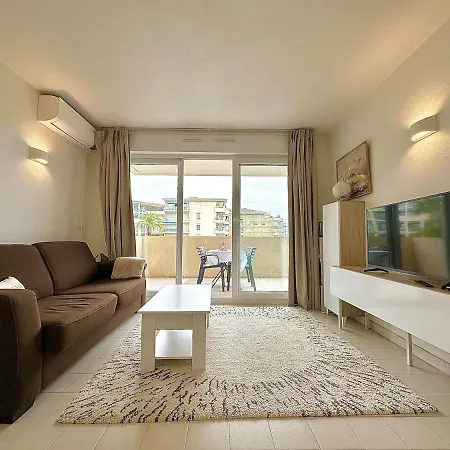 1 Vue Piscine Parking Appartement Golfe-Juan